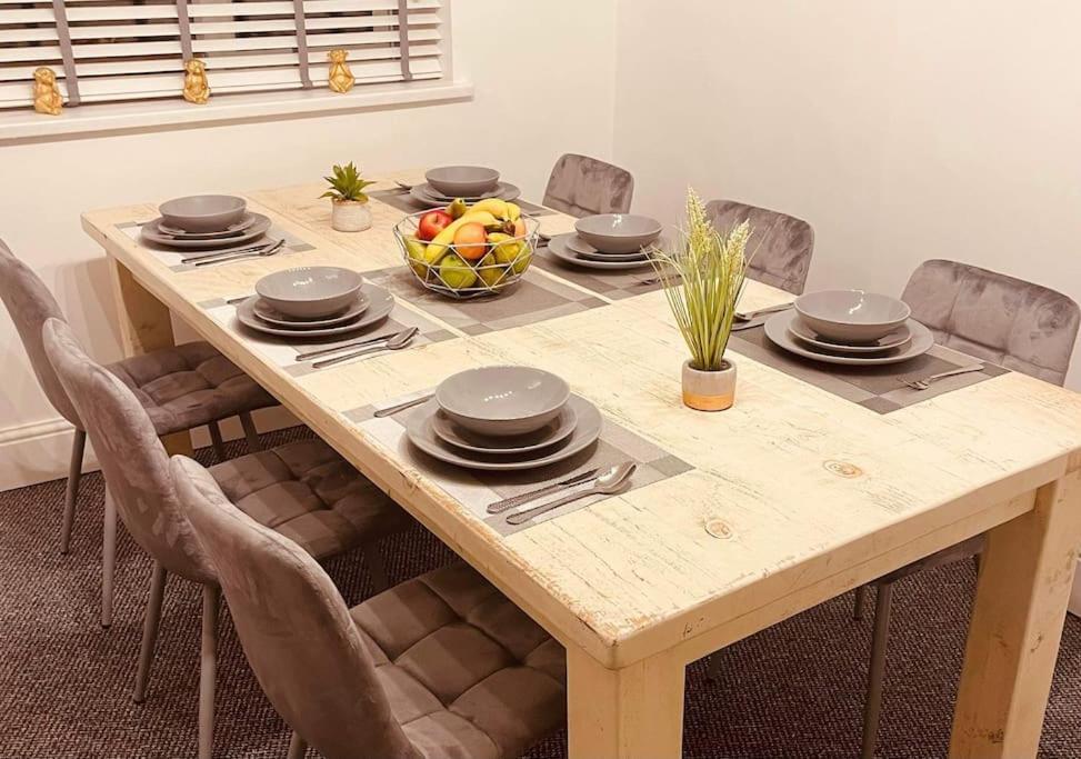 Luxury Suite 3 Bed Apartment Sleeps 6-8 بلاكبول المظهر الخارجي الصورة